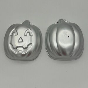 Wilton Halloween 3D Stand Up JACK-O-LANTERN Pumpkin Baking Cake Pan Vintage